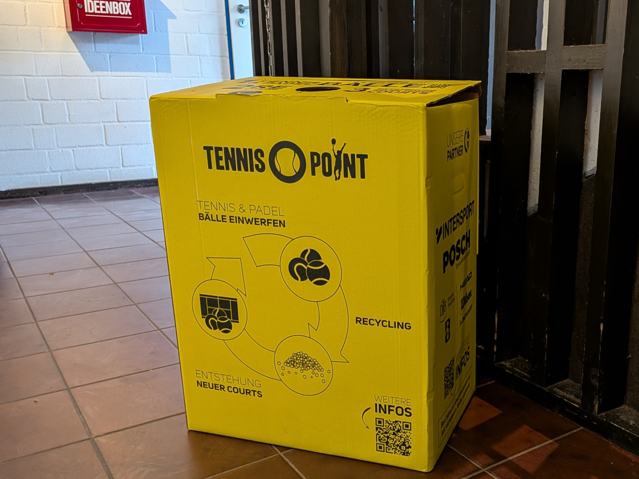 Entsorungsbox Tennisbälle